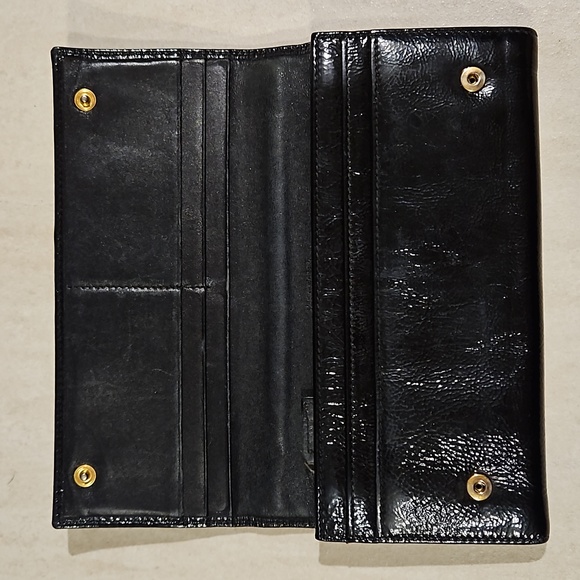 YSL Logo Patent Leather Bifold Snap Wallet w/Dustbag - Picture 8 of 14